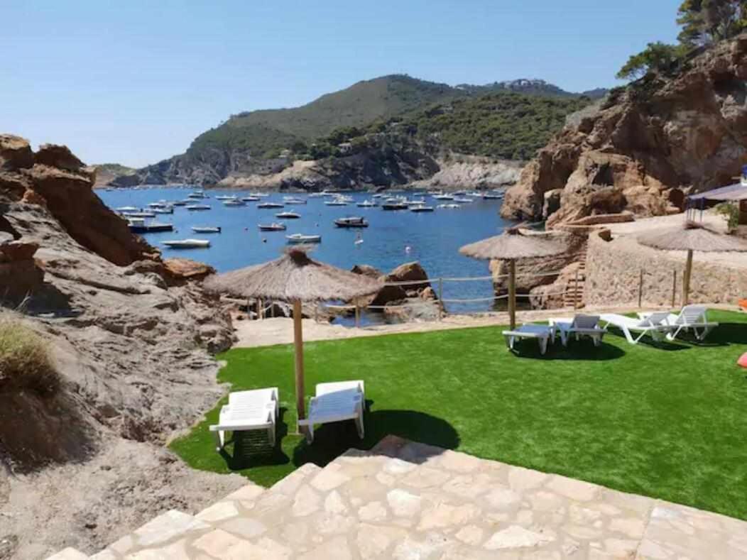 Capsasalbegur74 Terraza Sobre Mar Piscina Del Mar Appartement Buitenkant foto