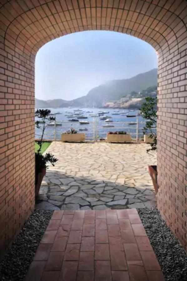 Capsasalbegur74 Terraza Sobre Mar Piscina Del Mar Appartement Buitenkant foto