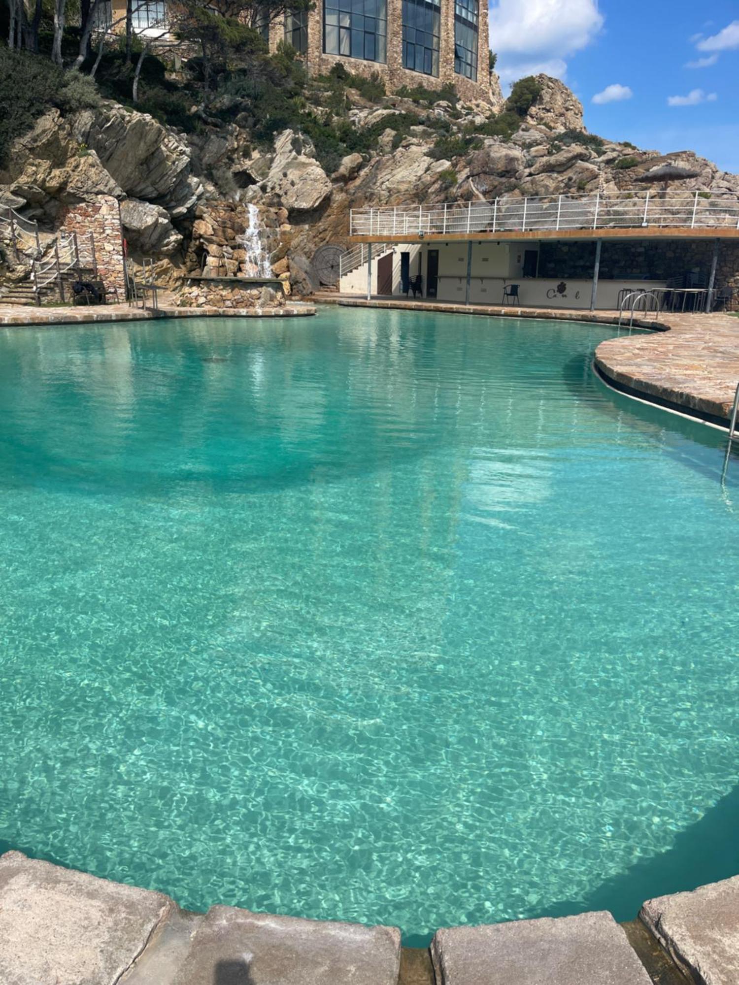 Capsasalbegur74 Terraza Sobre Mar Piscina Del Mar Appartement Buitenkant foto